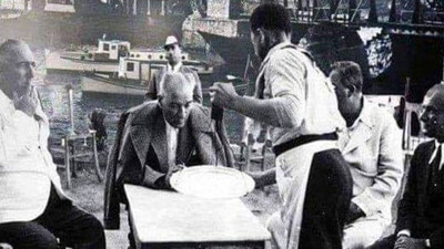 Uğur Dündar gerçek halk adamı Atatürk’ü paylaştı