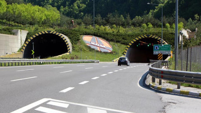 Dönen yok seferinden. Yollar hala boş