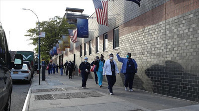 ABD'de korona virüsten ölenlerin sayısı 585 bini aştı