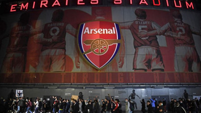 Arsenal'ı satın almak isteyen Spotify'ın kurucusunu şaşırtan yanıt