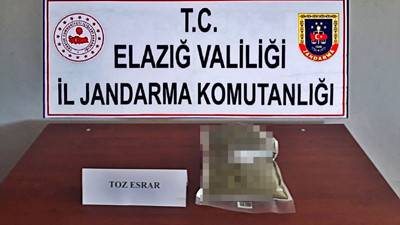 Çalıların arasına uyuşturucu saklarken yakalandı