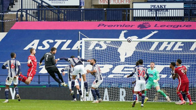 Liverpool kalecinin golüyle kazandı