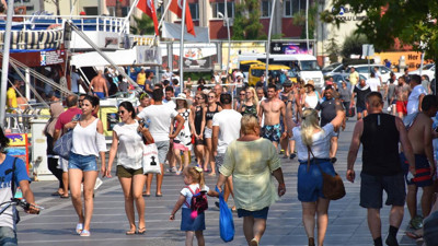 Alman turiste 6 bin yerli turiste 15 bin TL. Turizmde soygun var