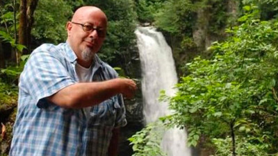 Gazeteci Adnan Genç koronadan hayatını kaybetti