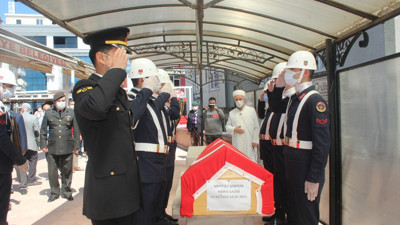 Kıbrıs Gazisi son yolculuğuna uğurlandı (18 Mayıs 2021)