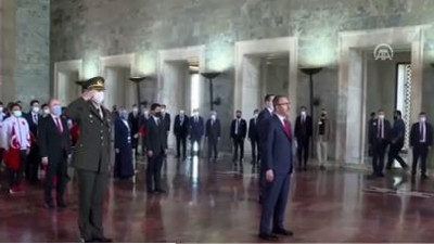 81 ilden gelen gençler Anıtkabir'de