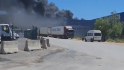 Lojistik firmasına ait depoda yangın