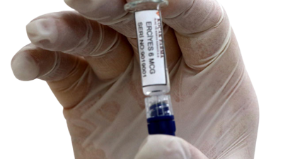 Yerli korona virüs aşısında yeni gelişme! Bakanlığa teslim edildi