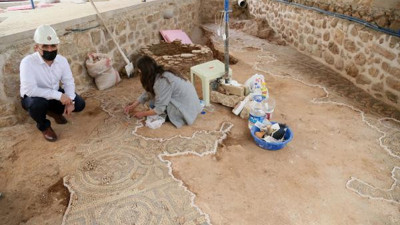 Türkiye haritasına benzerliği ile dikkat çekti. Tarihi caminin avlusunda keşfedildi. Kazdıkça tarih çıktı görenler hayrete kapıldı