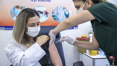 Bir meslek grubu daha aşılama önceliğine dahil edildi