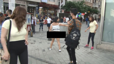 Taksim Meydanı'nda paylaşılamayan erkek kavgası