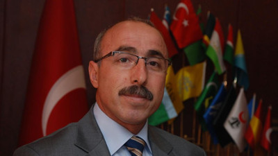 Hakkı Öznur: Erdoğan ve Gül alkışladı. Muhsin Yazıcıoğlu protesto etti