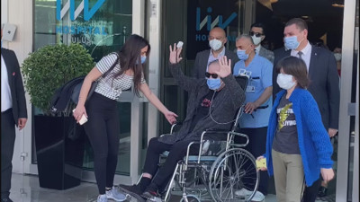 Koronayı yenen oyuncu Burak Sergen taburcu oldu