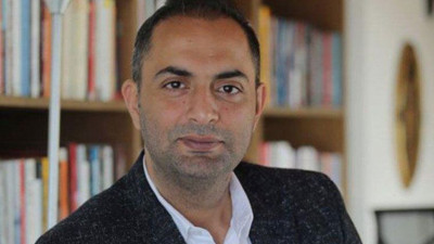 Üstte tarihi kazı yapılıyor altta dinamit patlatılıyor