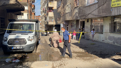 Karısı ve kaynanasına kurşun yağdırdı