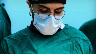 Doktorun 4 parmağını kesti. Şifa veren ellerin meslek hayatı bitti