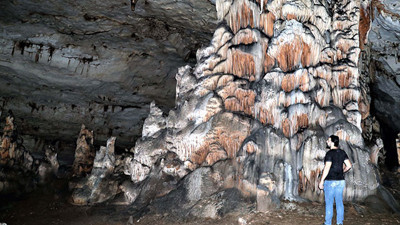 Definecilerin talanına uğradı. Kristalize kayaları İle dikkat çekiyor