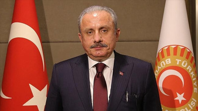 TBMM Başkanı Şentop Pakistan'a gitti