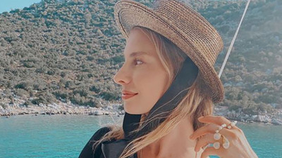 Tuba Ünsal muhafazakar ailenin torunuyla böyle görüntülendi