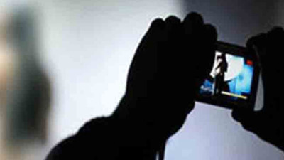 Genç kadınlara çıplak fotoğraflarla şantaj