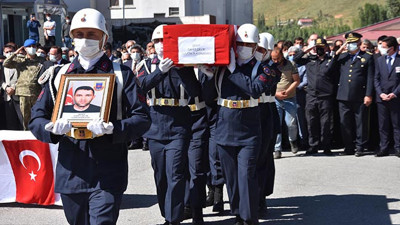 Şehit güvenlik korucusu için Bitlis'te tören