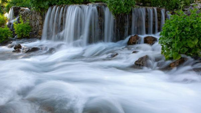 Munzur Gözeleri güzelliğiyle turistlerin ilgi odağı
