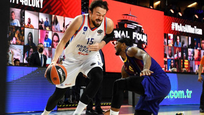 Sertaç Şanlı Barcelona'da