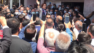 Meral Akşener Zonguldak’ta: Dertlerden kaçmak için vatandaşın yanına gelemiyorlar