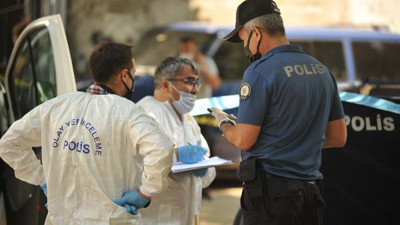 Parkta ölü bulundu