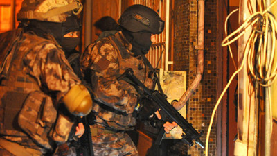 Bursa'da gaybubet evlerine operasyon: 8 gözaltı