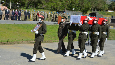 Şehit asker için Hakkari'de uğurlama töreni