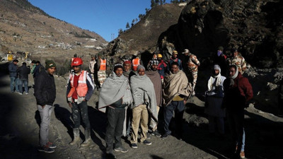 Hindistan'da buzul felaketi: 15 atom bombasına eşdeğer enerji serbest kaldı