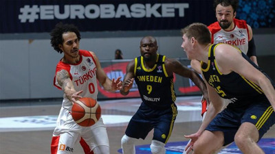 12 Dev Adam, iki hazırlık maçı yapacak