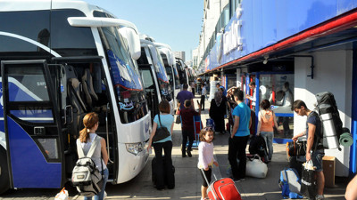 Şehirler arası seyahatlerde bazı yasaklar kaldırıldı