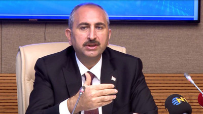 Adalet Bakanı Gül'den 10 bin dolar alan siyasetçi açıklaması