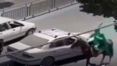 İran'da 'Mehdi' olduğunu iddia eden bir kişi sokakları birbirine kattı