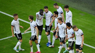 Almanya Portekiz'i gole boğdu