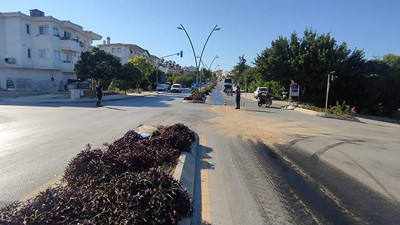 Yola yağ döküldü, 8 motosiklet kaza yaptı