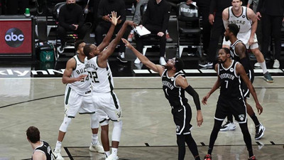 Milwaukee Bucks Doğu Konferansı finaline yükseldi