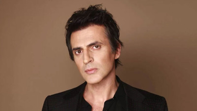 Teoman’dan dikkat çeken tepki: Şarkıcılar şikayet etmesin