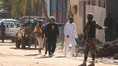 Cenazeye giden 5 kişi kaçırıldı