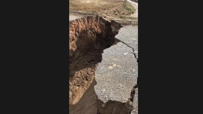 Selde dere yatağındaki köprü çöktü