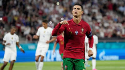 Ronaldo'dan yeni rekor