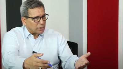 Engin Verel Fenerbahçe başkan adaylığından çekildi