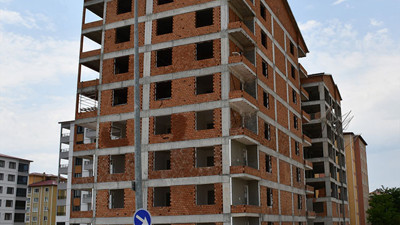 Asansör boşluğuna düşen işçi hayatını kaybetti