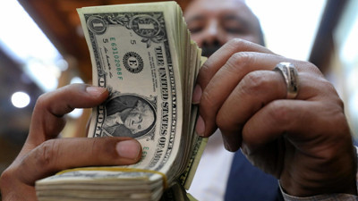 Salgın milyonerlere yaradı