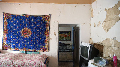 5.2’lik Bingöl depremi korkuttu. Evlerde oluşan hasar gün ağarınca ortaya çıktı