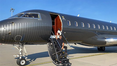 Sezgin Baran Korkmaz’ın uçağını gizemli uçuşları. İzmirli gazeteci ortaya çıkardı