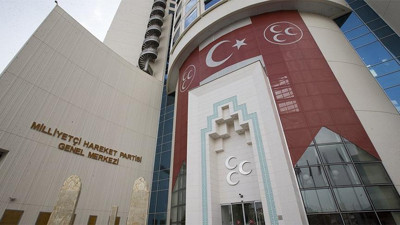 MHP'de Kocaeli İl Başkanı Aydın Ünlü ile milletvekili Saffet Sancaklı arasında güç savaşı