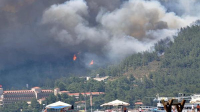 Marmaris'te 5 yıldızlı bir otel yapılacak kadar yer yandı. Tıpkı Bodrum'daki gibi